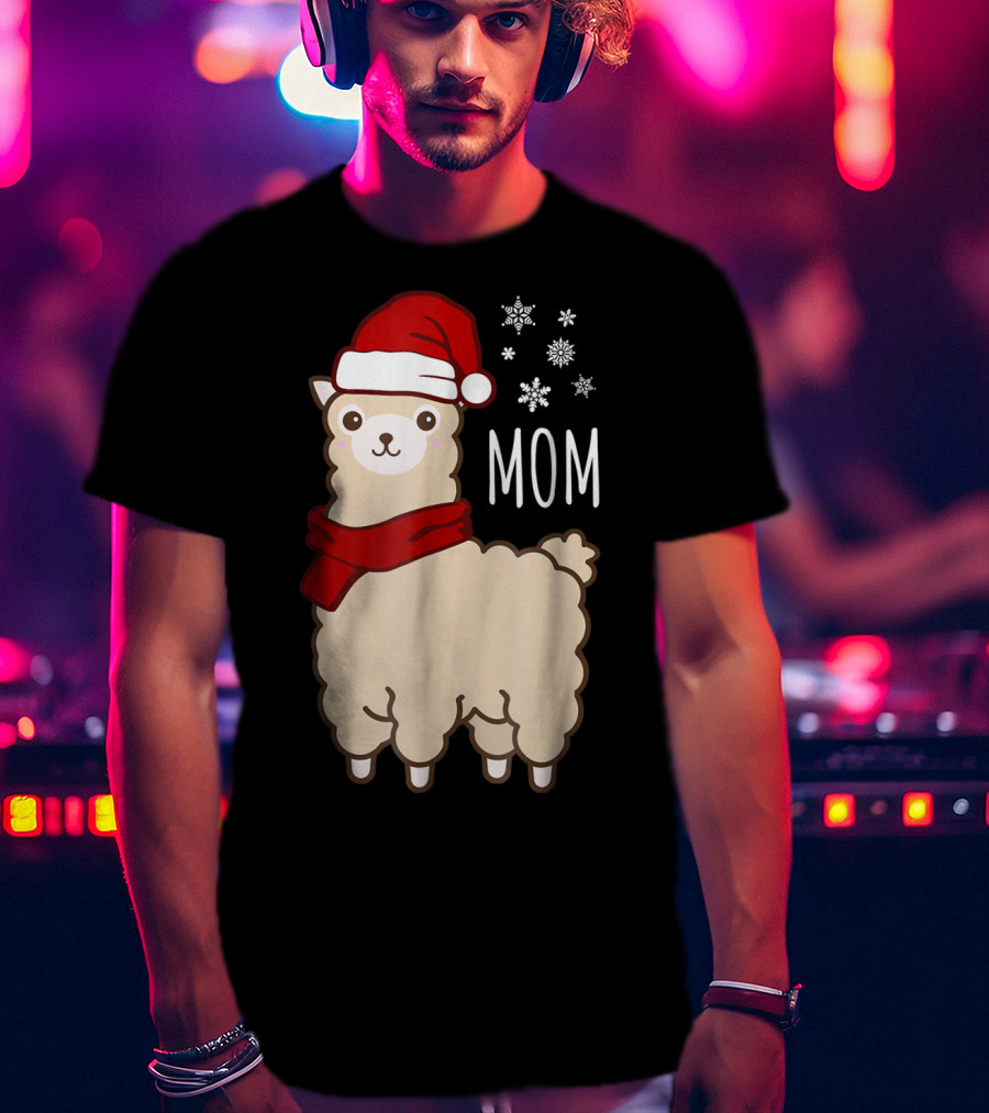 Christmas Mom Llama Cria Herd Xmas Mother Santa Hat Snowflakes T-Shirt
