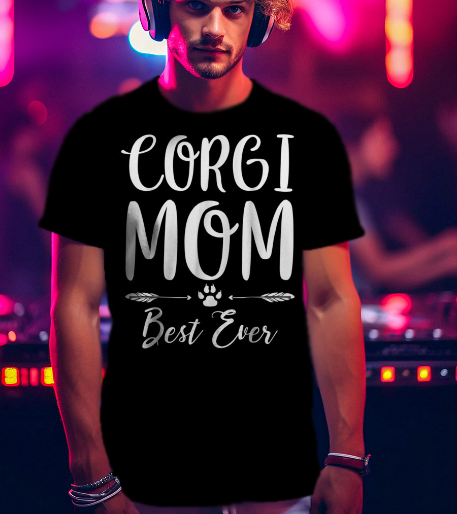 Corgi Mom Best Ever With Paw Print And Feathers T-Shirt