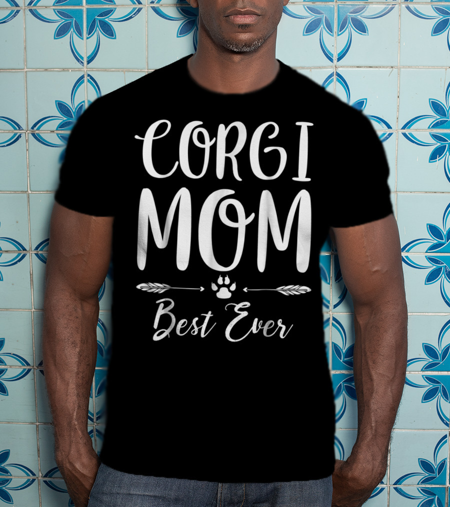 Corgi Mom Best Ever With Paw Print And Feathers T-Shirt