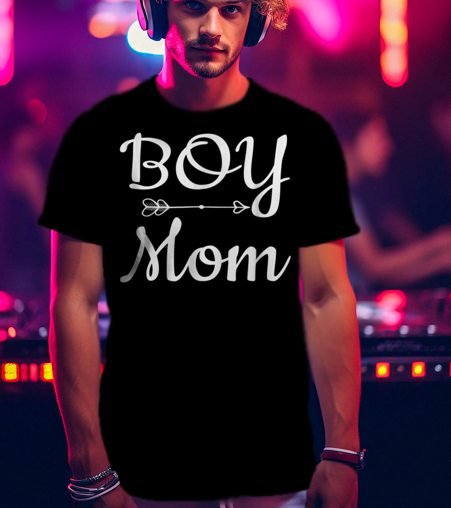 BOY Mom Arrow T-Shirt
