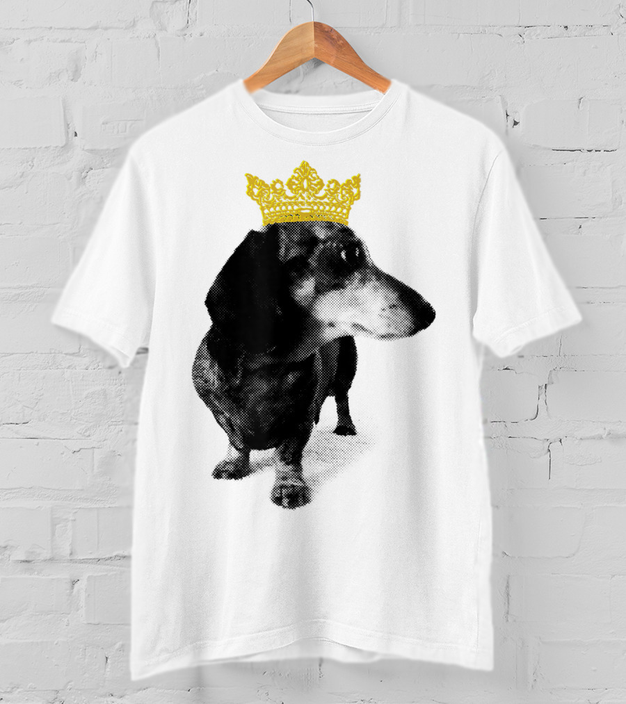 Cute Dachshund Princess With Golden Crown T-Shirt