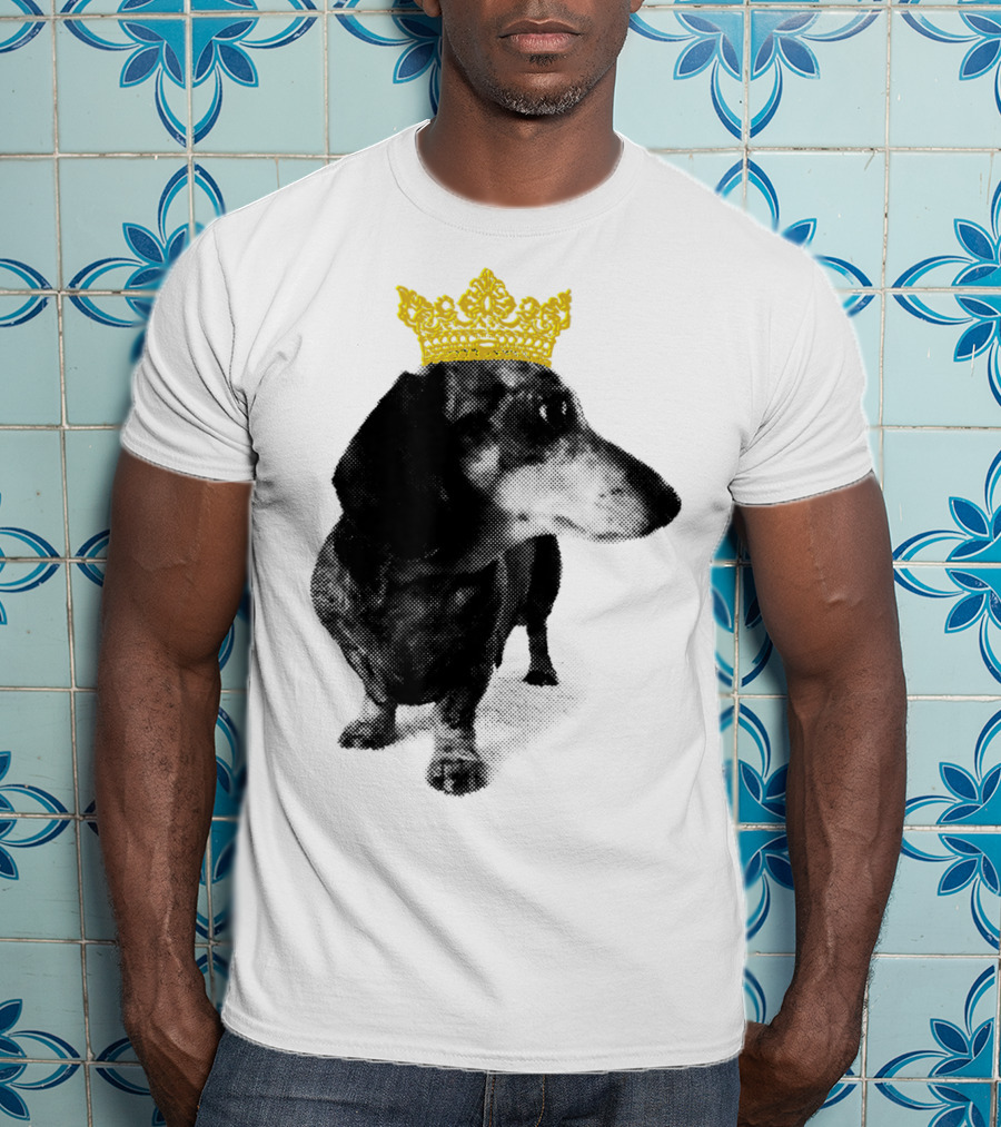 Cute Dachshund Princess With Golden Crown T-Shirt