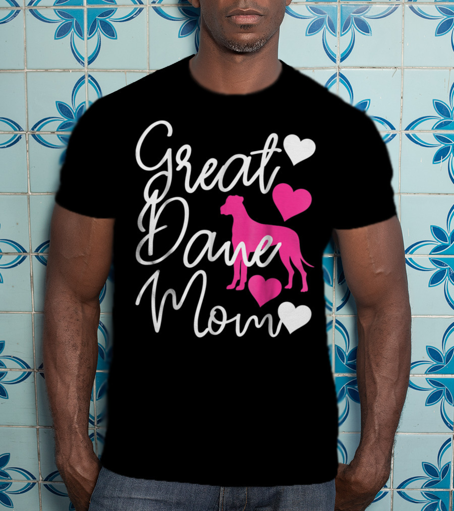 Great Dane Mom Hearts Pink T-Shirt