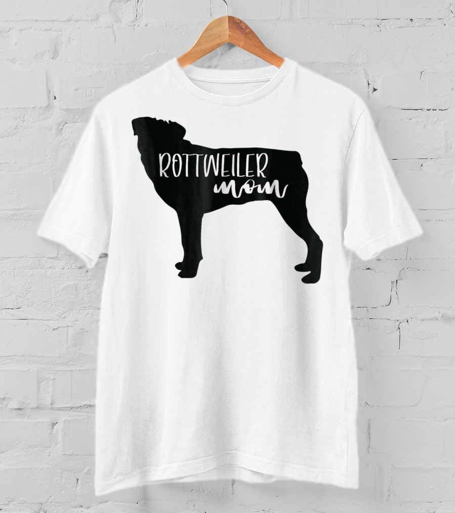 Rottweiler Mom T-Shirt