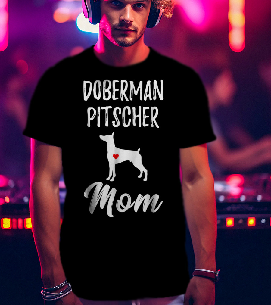 Doberman Pinscher Mom With Heart Accent T-Shirt