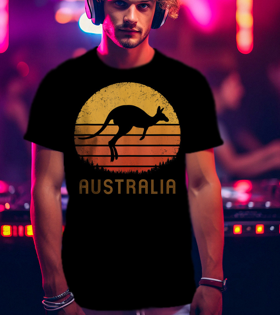 Australia Kangaroo Vintage Outback Sunset T-Shirt