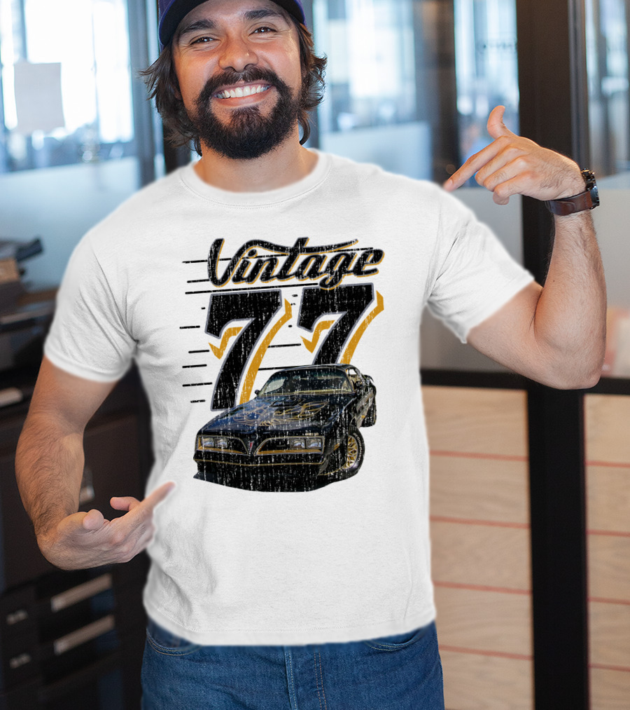Vintage 77 Smokey And The Bandit 1977 Pontiac Trans Am T-Shirt