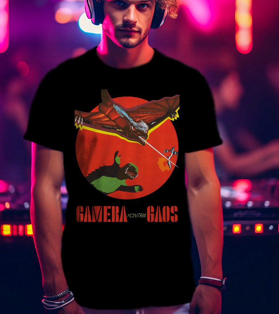 Gamera Kontra Gaos Retro Monster Battle Scene T-Shirt