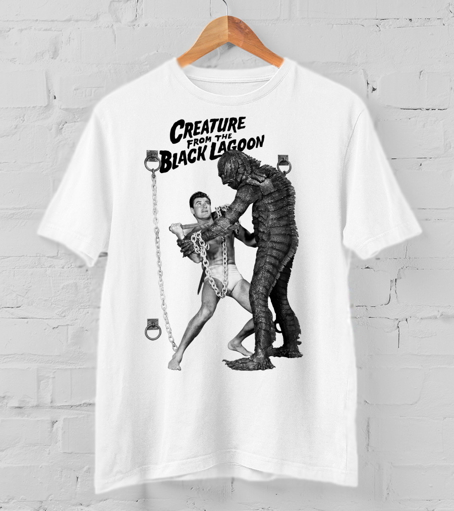 Creature From The Black Lagoon Chain Wrestling Scene T-Shirt