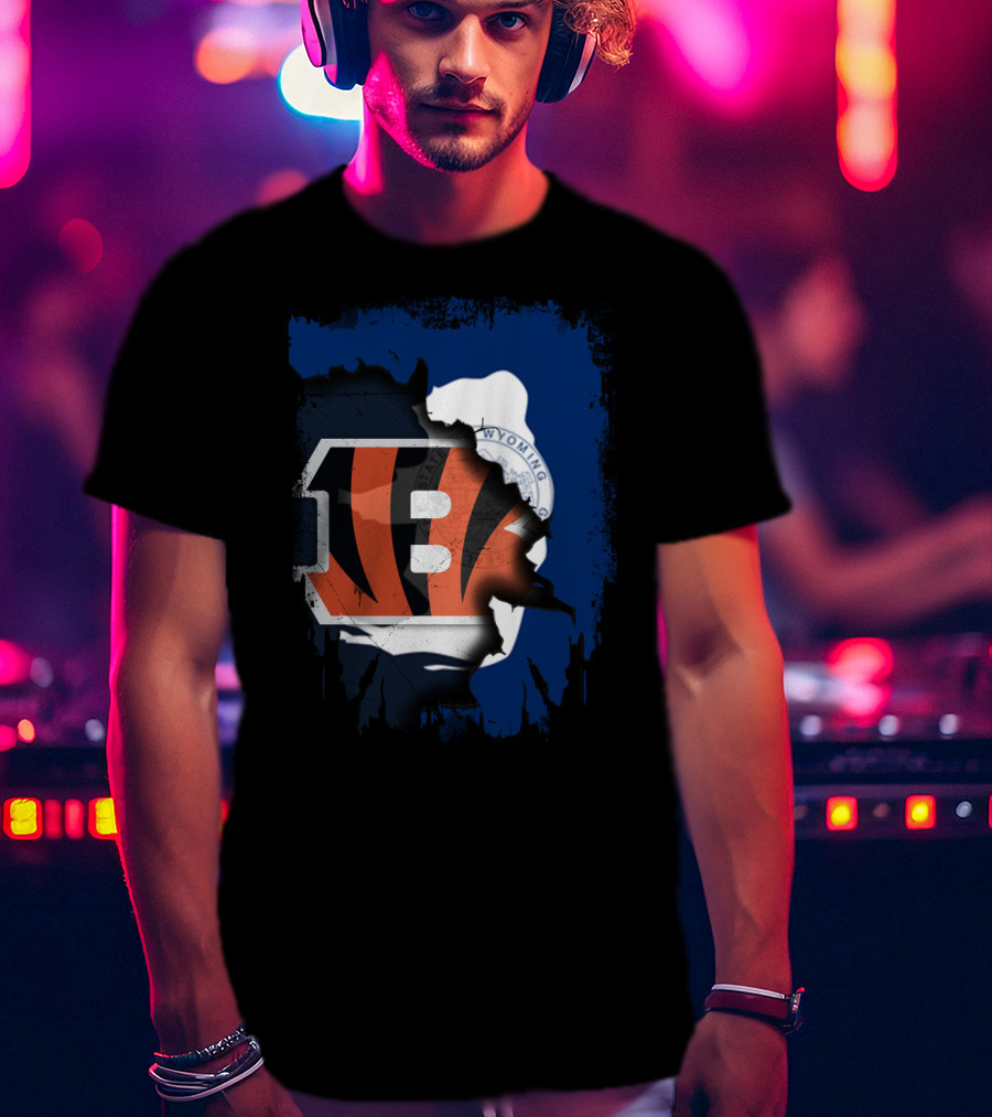Wyoming State Outline With Cincinnati Bengals Logo Integration T-Shirt