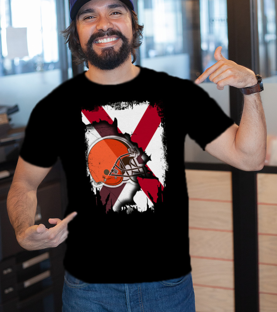 Alabama Browns Helmet Crossover On Distressed Crimson And White Background T-Shirt