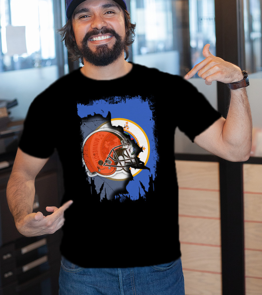 Minnesota State Flag With Cleveland Browns Helmet Blend T-Shirt