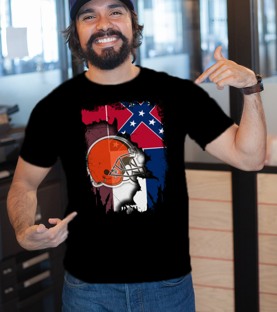 Cleveland Browns Helmet With Mississippi Flag Background T-Shirt