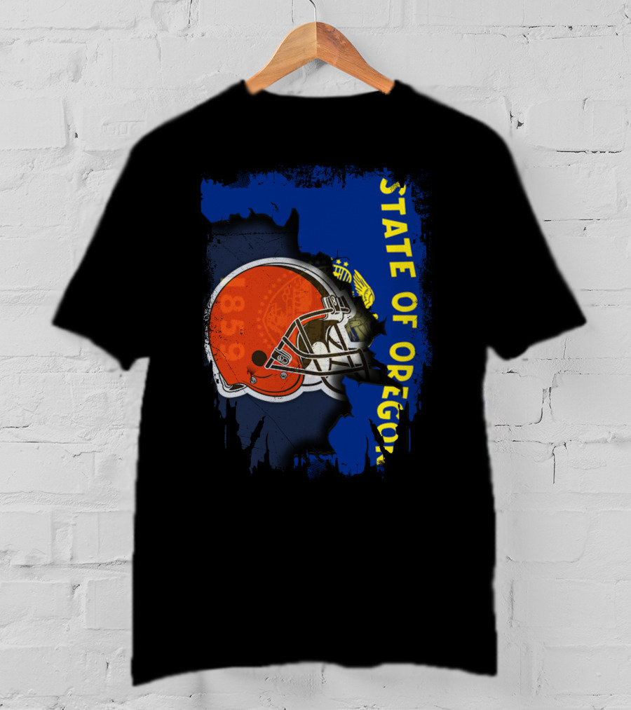 State Of Oregon Football Helmet 8759 T-Shirt