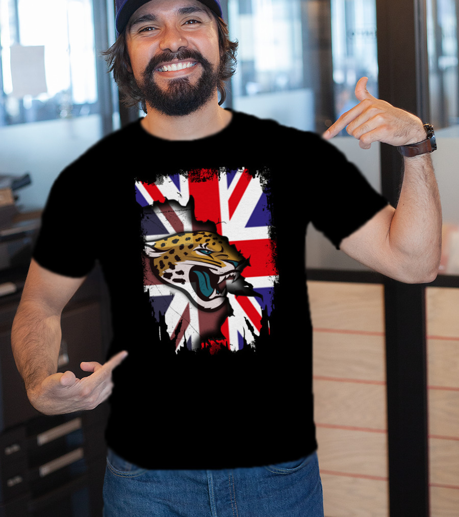 United Kingdom Union Jack Flag With Fierce Jaguar Face T-Shirt
