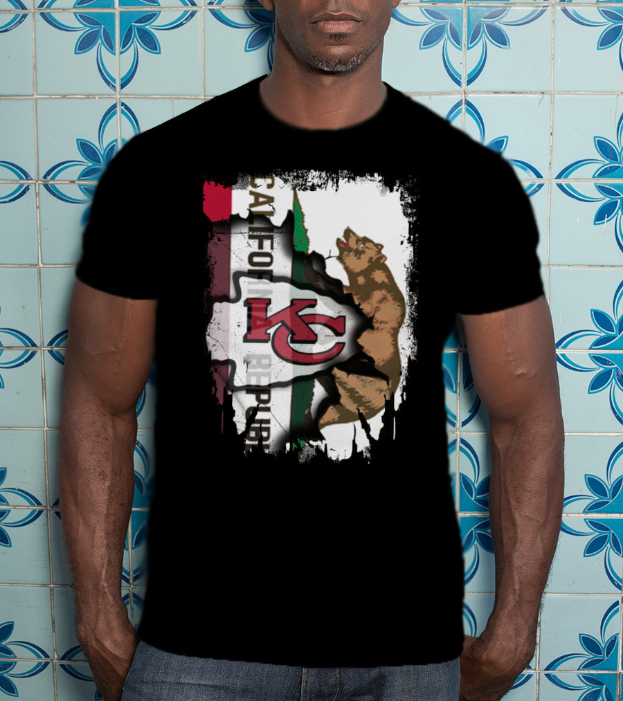 California Republic Bear With Kansas City Chiefs Logo Fusion T-Shirt