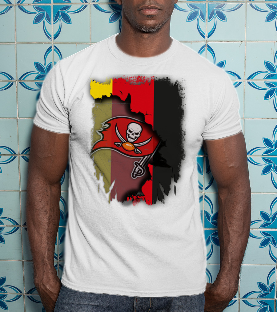 Germany Flag With Buccaneers Skull And Crossed Swords Emblem T-Shirt