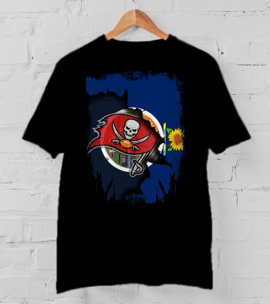 Kansas Buccaneers Sunflower Flag Skull Football T-Shirt