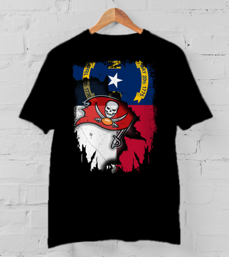 Together North Carolina With Buccaneers Flag And North Carolina Coat Of Arms April 1776 T-Shirt