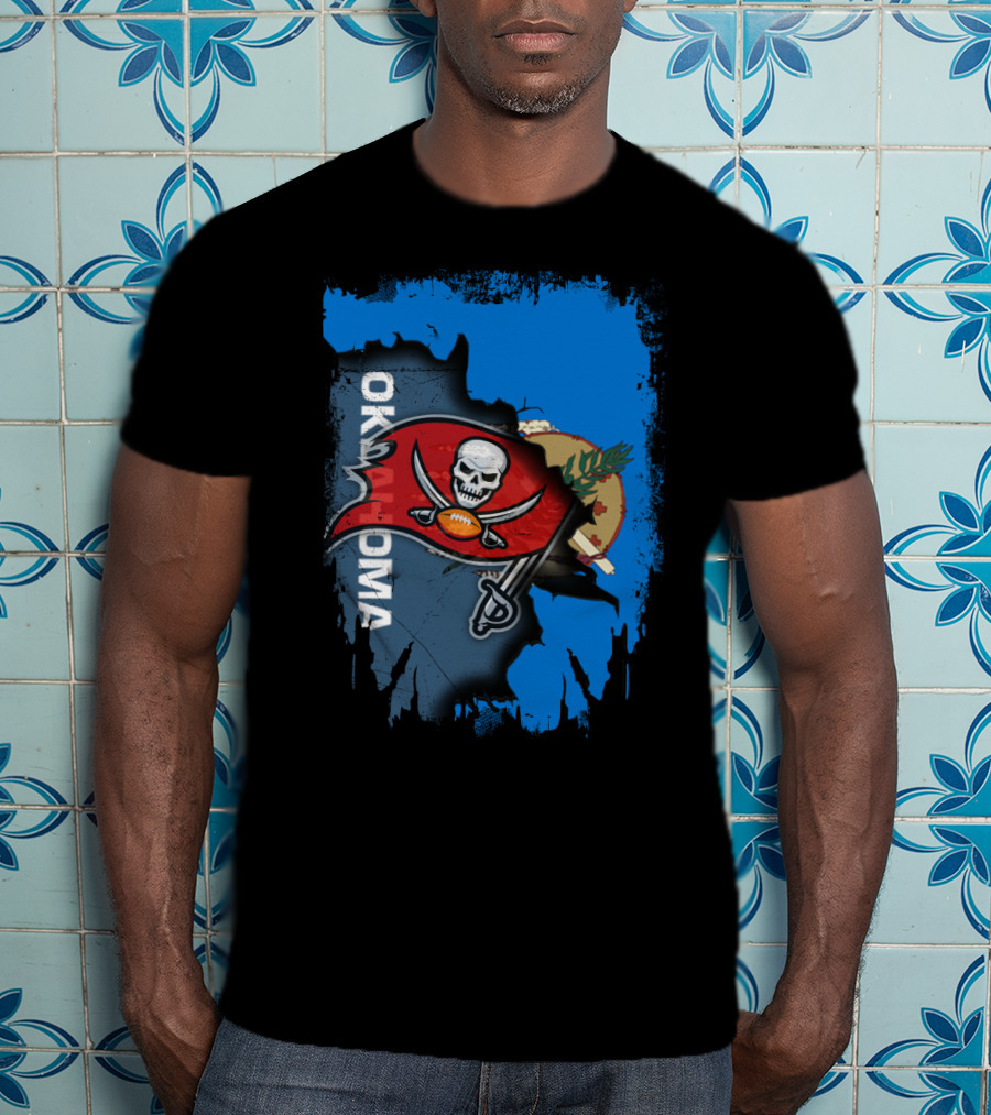 OKLAHOMA Buccaneers Flag Symbol With State Backdrop T-Shirt