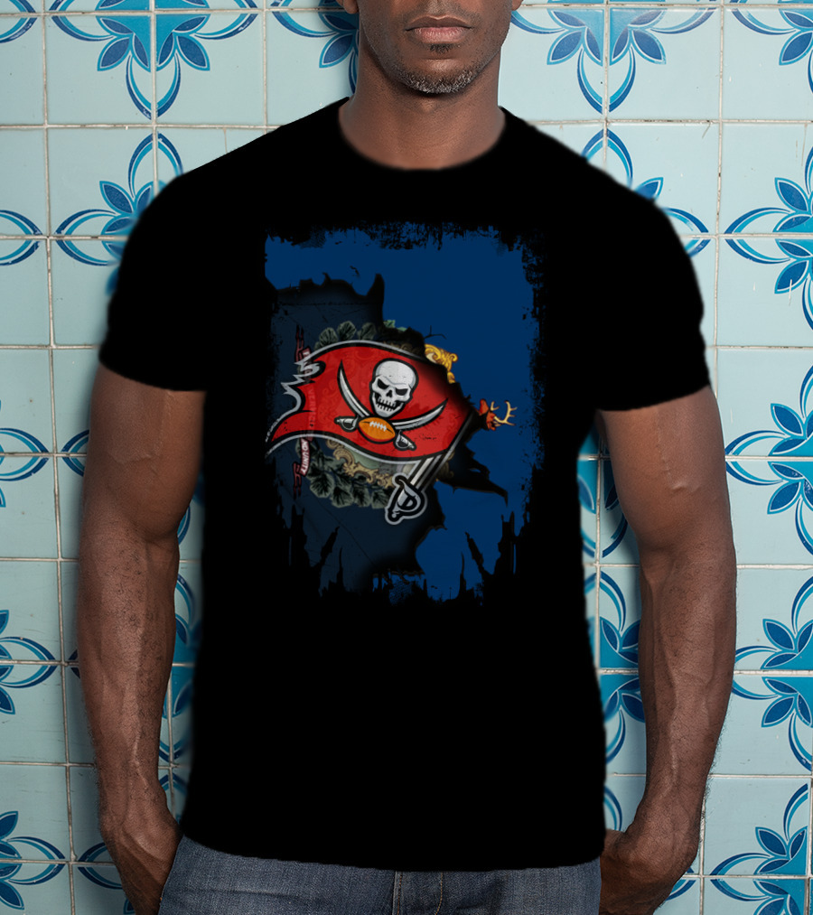 Together Vermont Buccaneers Flag With Skull And Football T-Shirt