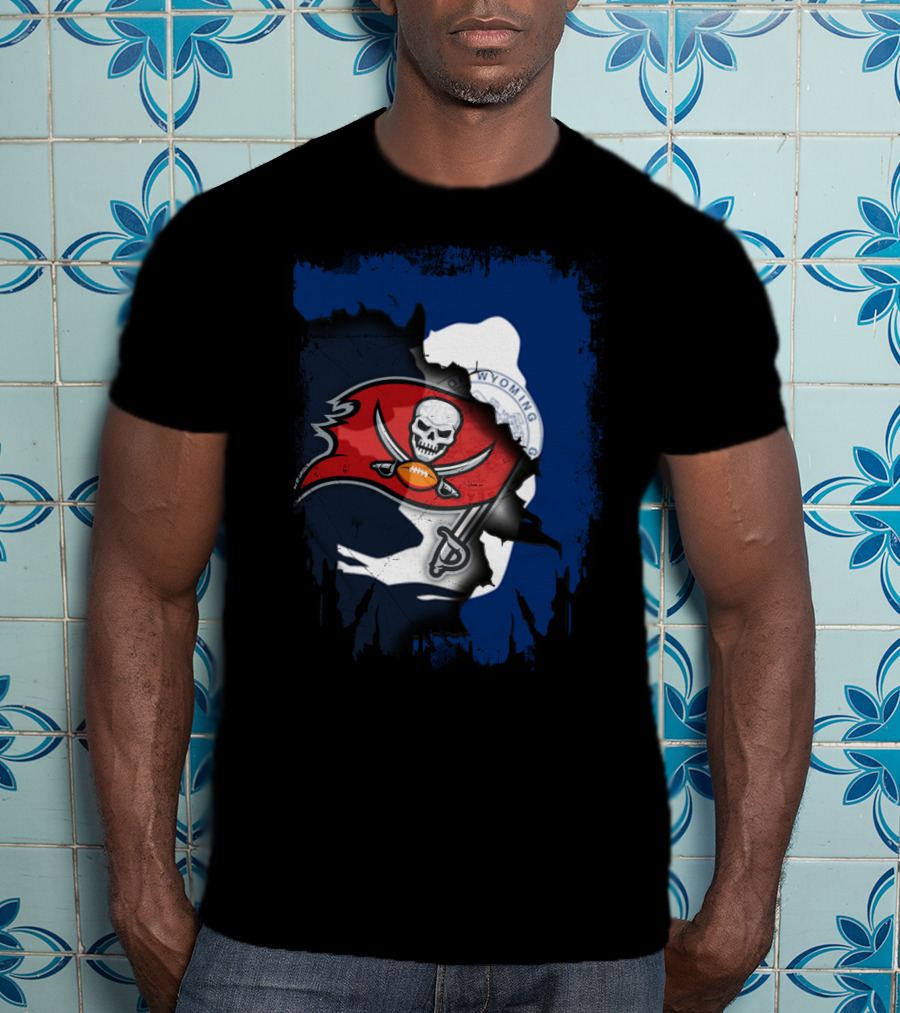 Tampa Bay Buccaneers Wyoming Collaboration T-Shirt