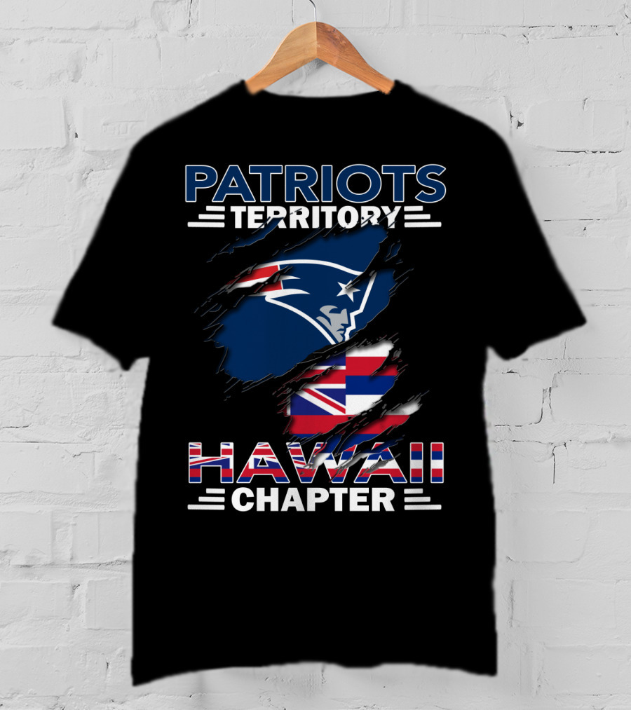 Patriots Territory Hawaii Chapter Logo With New England Patriots And Hawaiian Flag T-Shirt