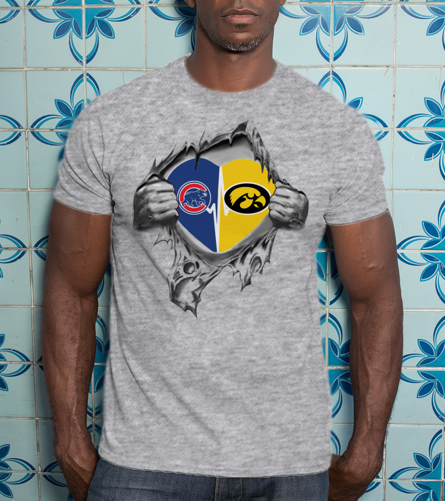 Cubs Hawkeyes Heart Symbol Hands T-Shirt
