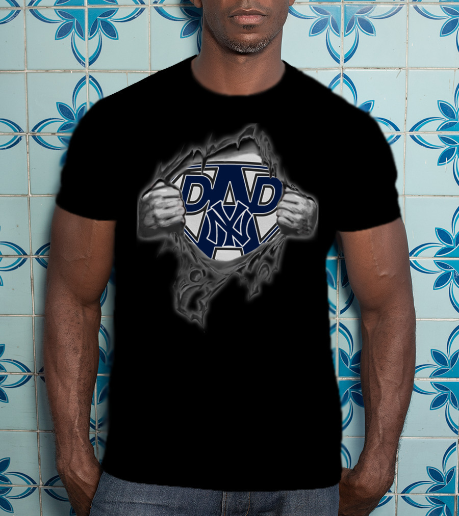 New York Yankees Super Dad Emblem With Hands Tearing Through Fabric T-Shirt