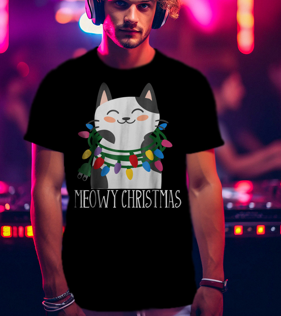 Meowy Christmas Holiday Funny Catma With Festive Lights And Happy Smiling Cat T-Shirt
