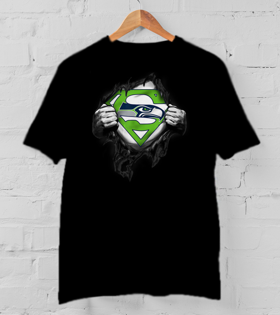 Merry Christmas Seattle Seahawk Superhero Football Team T-Shirt