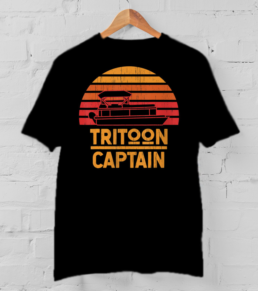 Tritoon Captain Vintage Sunset Boating Pontoon T-Shirt