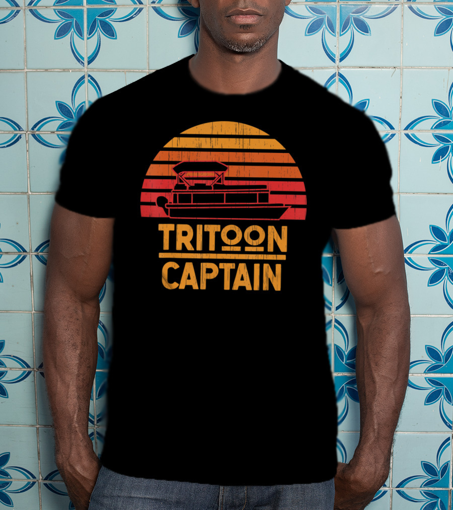 Tritoon Captain Vintage Sunset Boating Pontoon T-Shirt