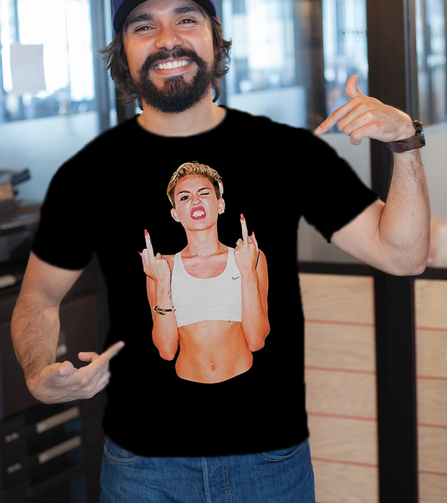 Miley Cyrus Middle Finger Up Pose Cropped Tank Top T-Shirt