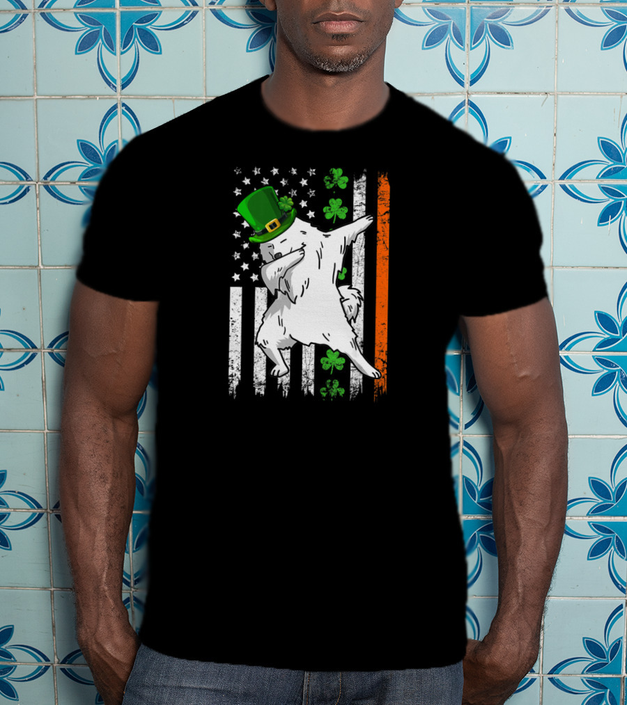 Dabbing Samoyed Leprechaun Patrick Irish Flag Shamrocks T-Shirt