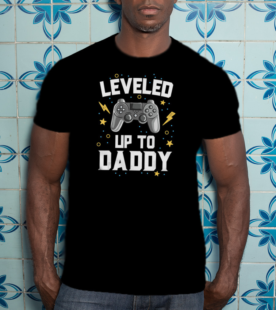 Leveled Up To Daddy Gamer With Game Controller And Stars T-Shirt