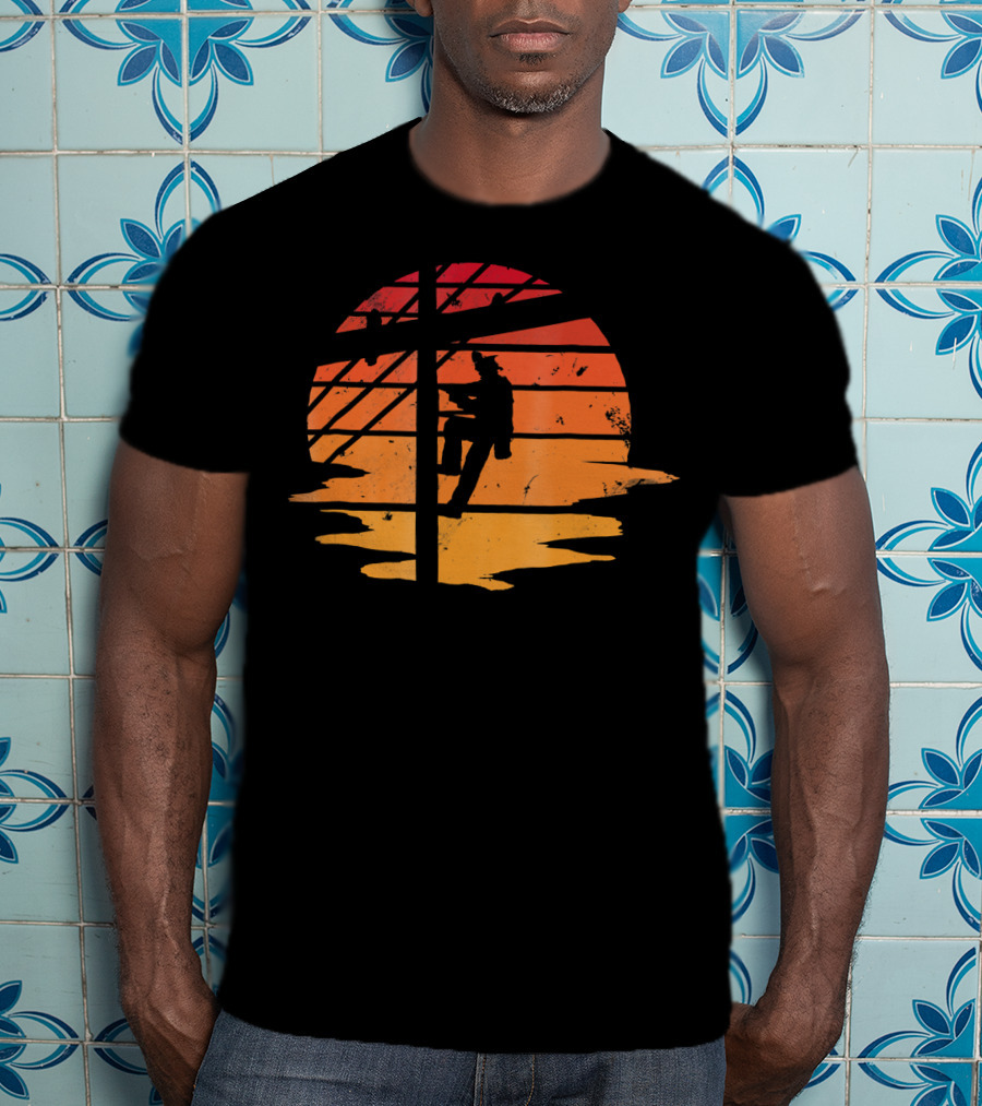 Vintage Distressed Sunset Lineman Electricians T-Shirt