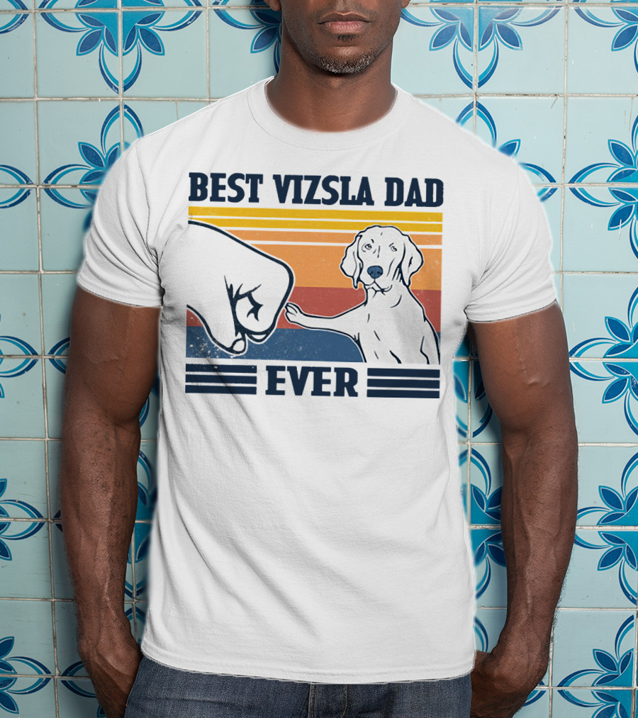 Best Vizsla Dad Ever Vintage Fist Bump T-Shirt