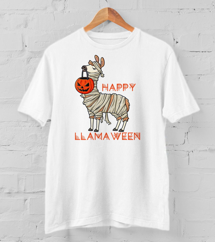 Happy Llamaween Halloween Llama Holding Pumpkin T-Shirt