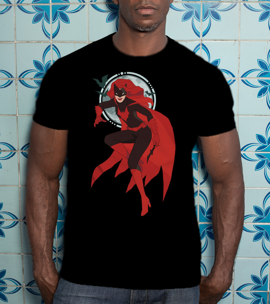 Batwoman Moonlit Heroic Pose With Cape And Bat T-Shirt