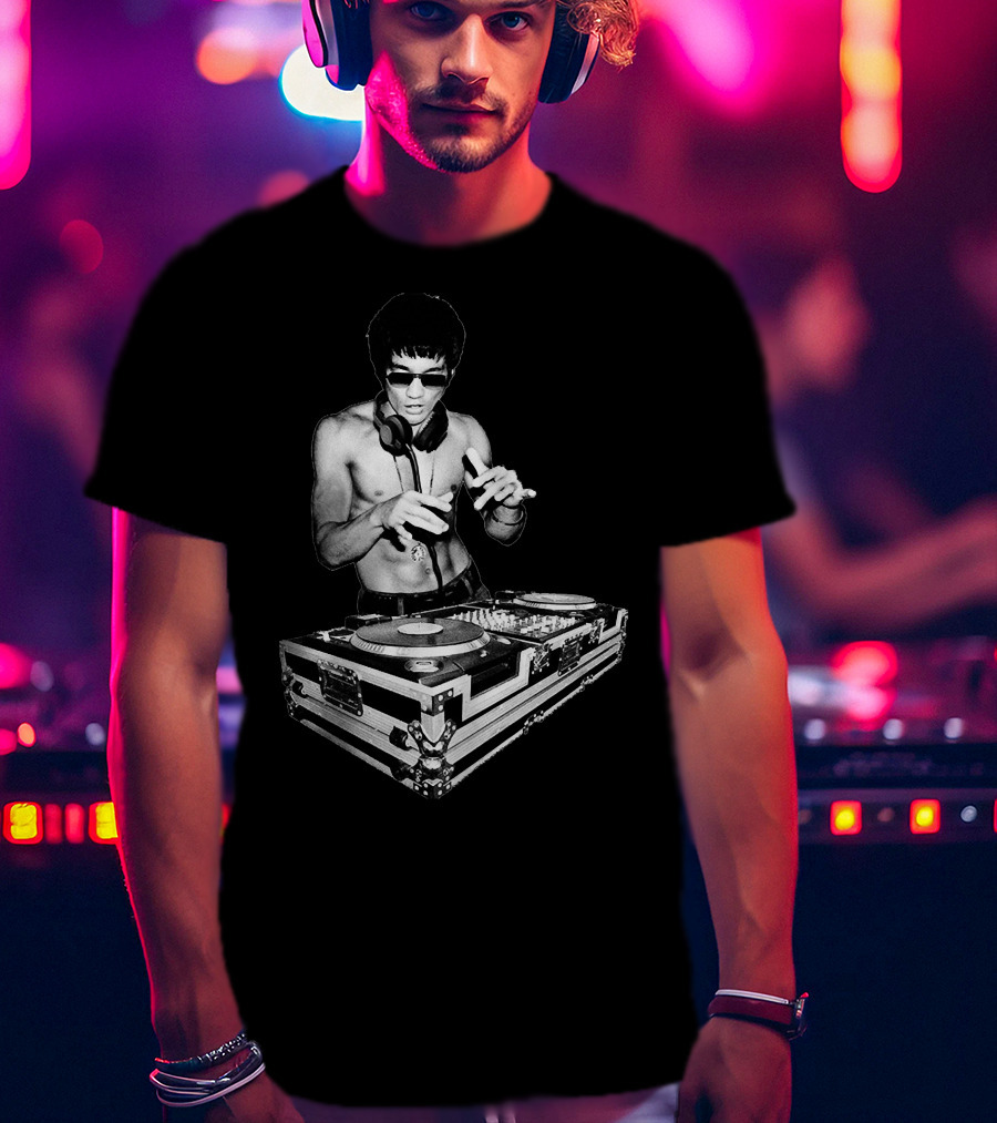 Bruce Lee Mixing Vinyl DJ Decks T-Shirt