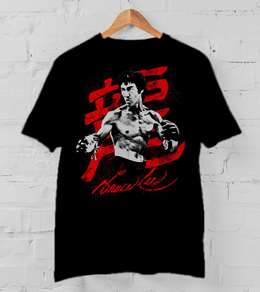 Bruce Lee Fighting Pose With Red Kanji Background T-Shirt