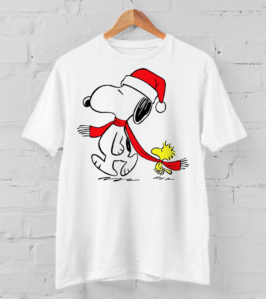 Snoopy Woodstock Charlie Brown Christmas Santa Hat Natalan T-Shirt