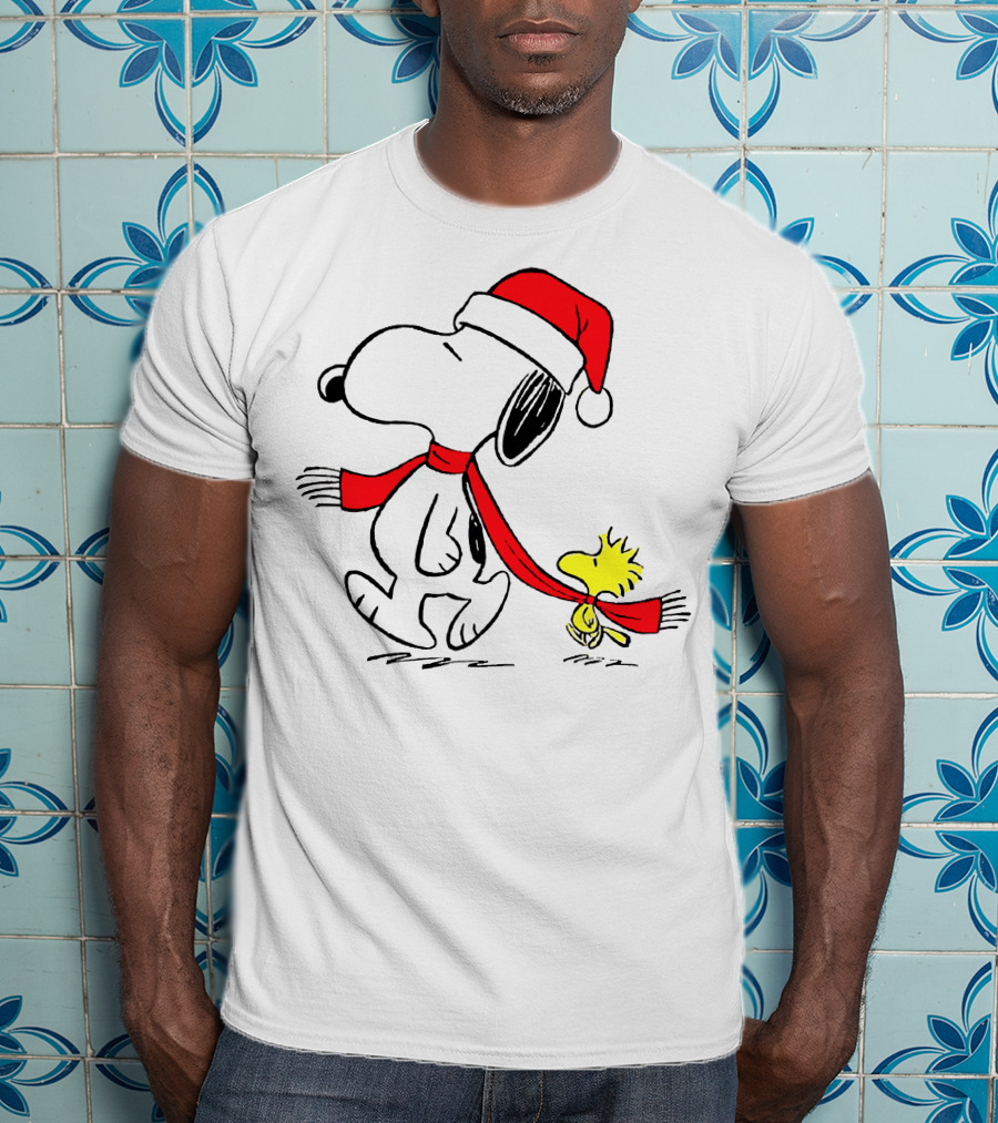 Snoopy Woodstock Charlie Brown Christmas Santa Hat Natalan T-Shirt