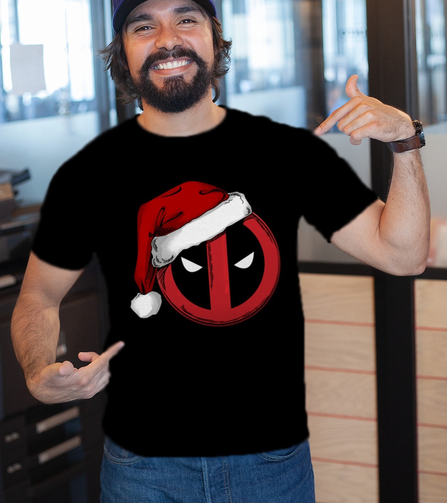 Marvel Deadpool Santa Hat T-Shirt