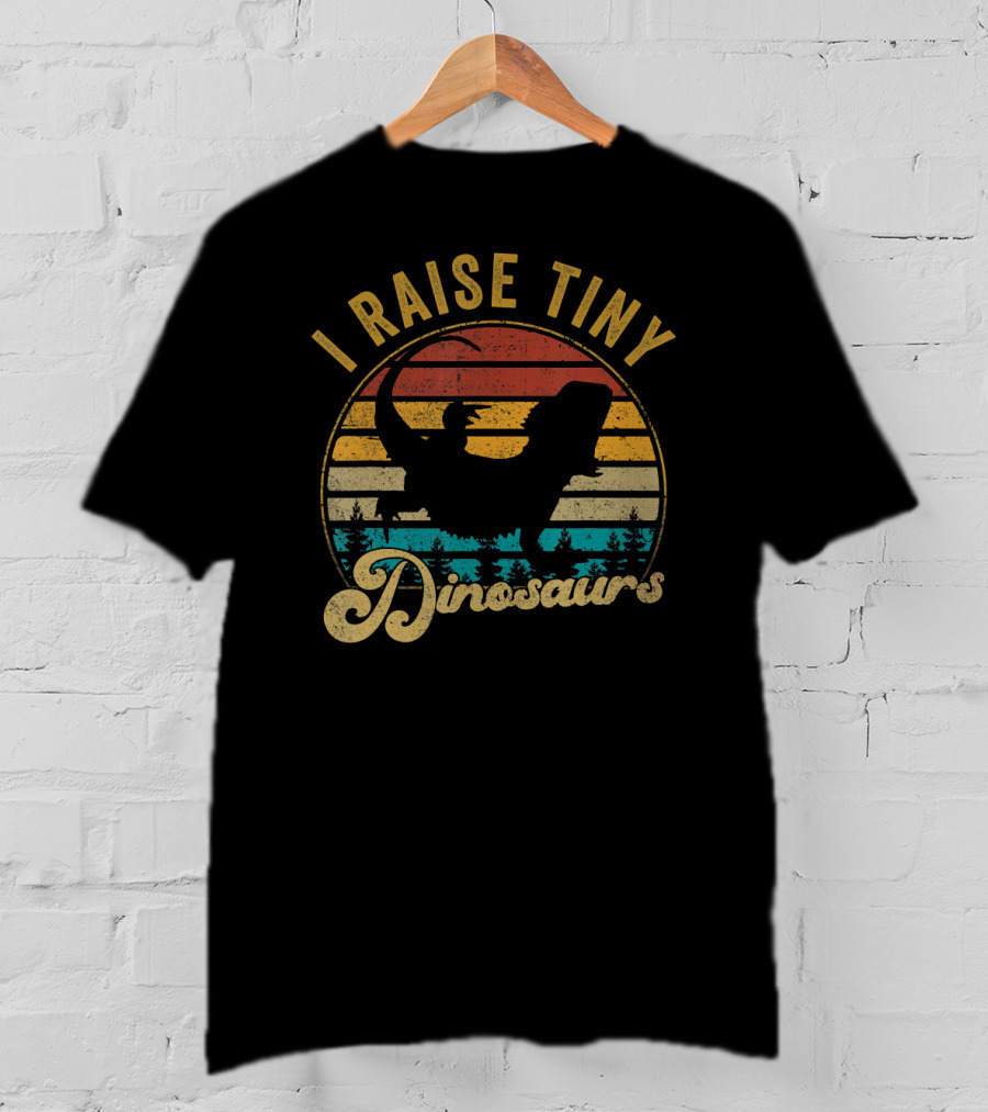 I Raise Tiny Dinosaurs Funny Bearded Dragon Vintage Silhouette Retro Sunset T-Shirt