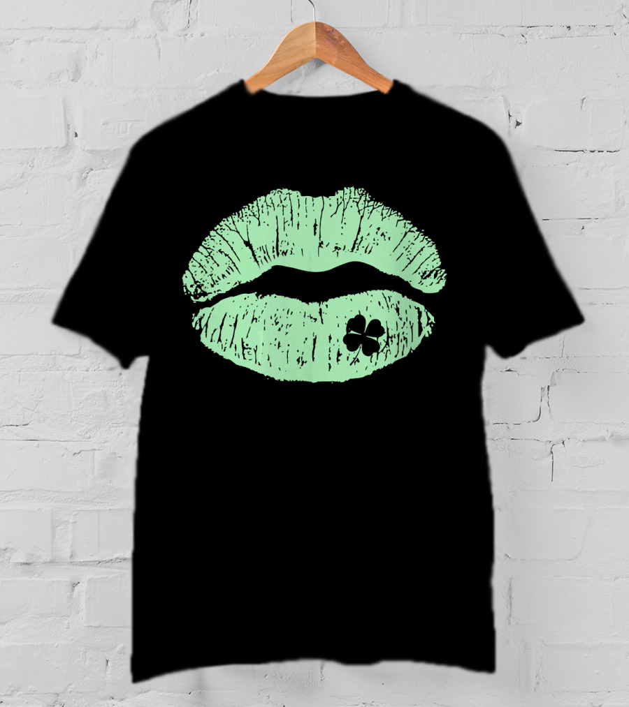 Lips Irish Kiss Clover St Patricks Day Green Shamrock T-Shirt