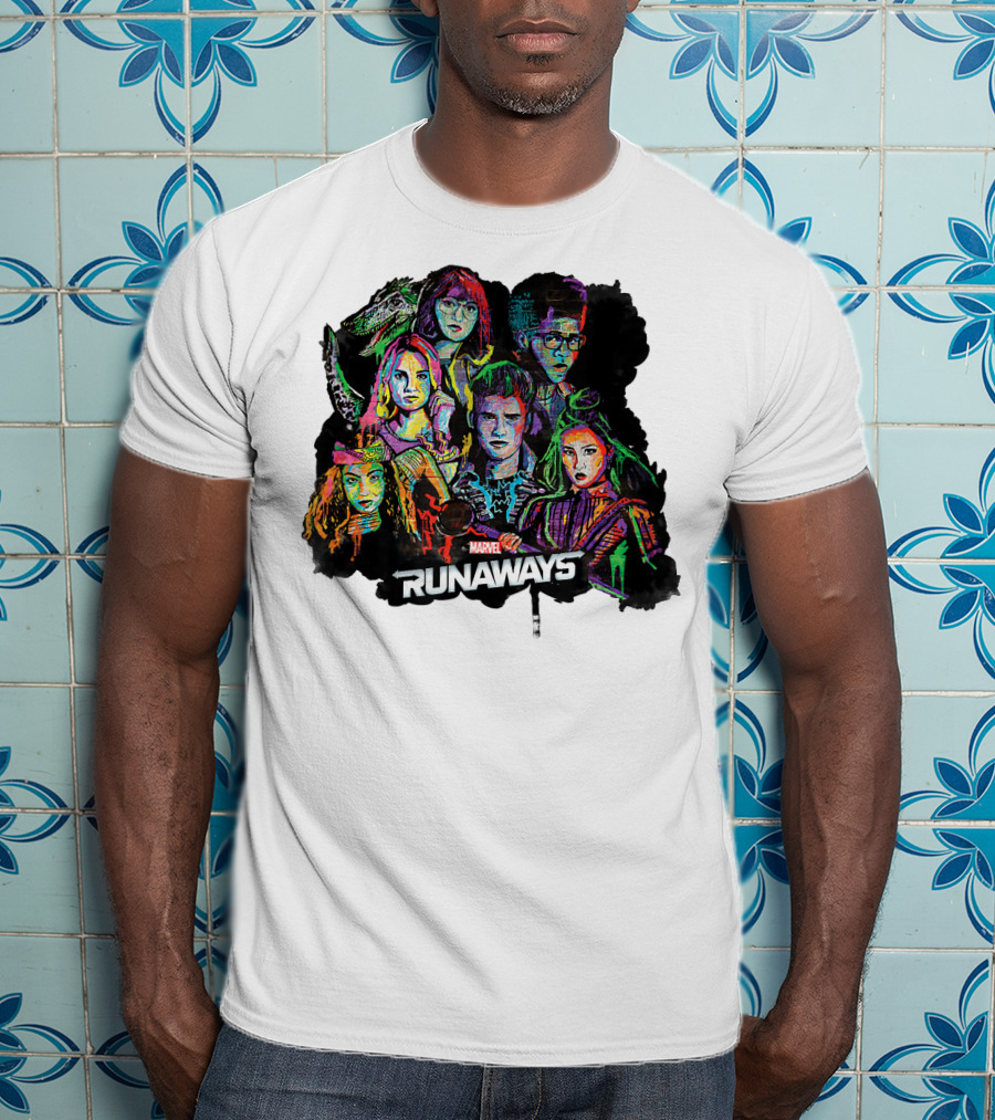 Marvel Runaways Vibrant Character Portraits Group Shot T-Shirt
