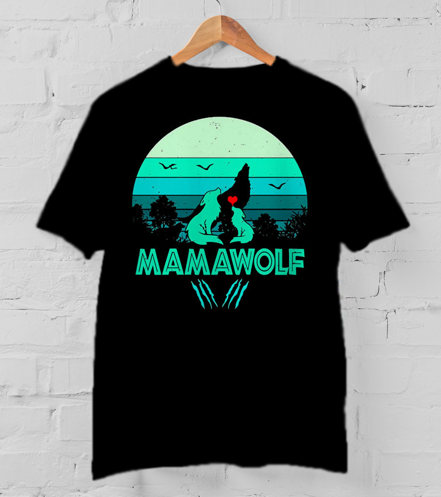MAMAWOLF Babies Mom Vintage Wolf Heart Moon T-Shirt