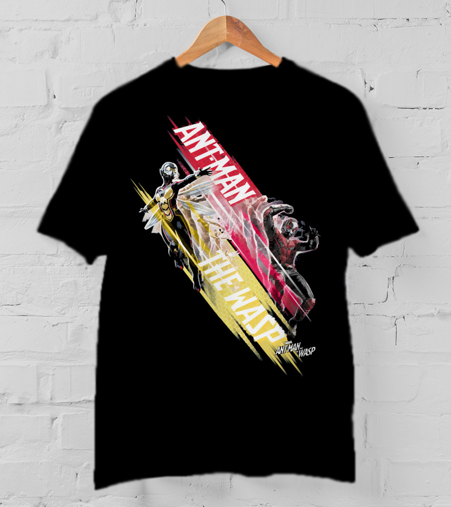 Ant-Man And The Wasp Marvel Official Artwork Dynamic Motion T-Shirt